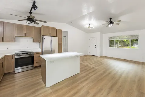 18-1465 Ihope Road Mountain View HI 96771