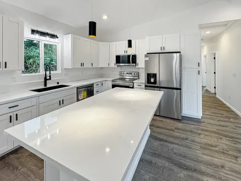 18-7846 Leonaka Road Mountain View HI 96771