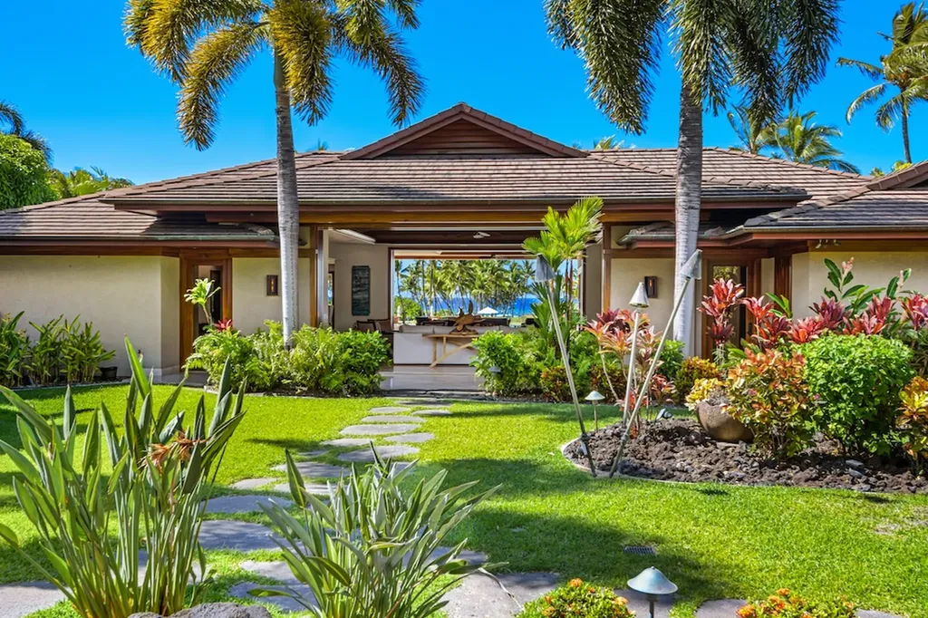 68-1144 Pauoa Way Kamuela HI 96743