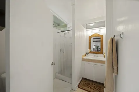 1808 Waianuenue Avenue Hilo HI 96720