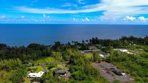 2ND Avenue Keaau HI 96749