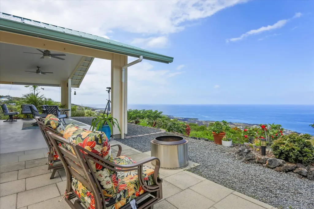 88-1567 Awapuhi Avenue Captain Cook HI 96704