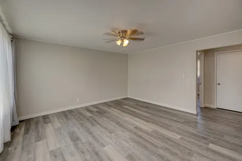 485 Waianuenue Avenue Hilo HI 96720