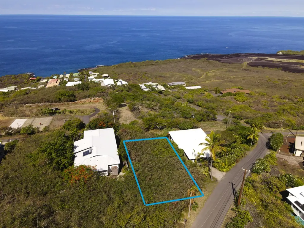 Road H Captain Cook HI 96704