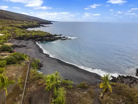 Road H Captain Cook HI 96704