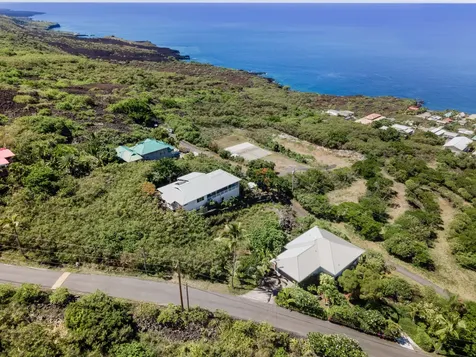 Road H Captain Cook HI 96704