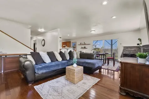 18-4565 Makaala Road Mountain View HI 96785