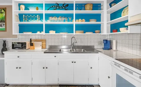 360 Kauila Street Hilo HI 96720