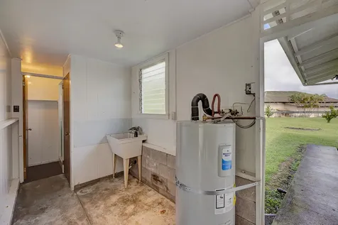 15-3027 Kekauonohi Street Pahoa HI 96778