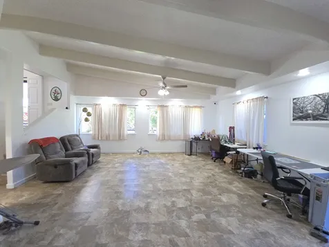 15-1945 8th Avenue Keaau HI 96749