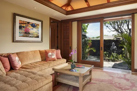 68-1015 Pauoa Way Kamuela HI 96743