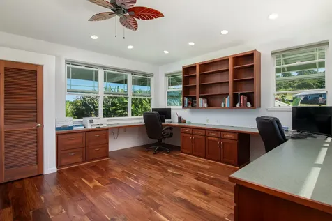 81-853 Makahiki Lane Captain Cook HI 96704