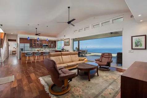 81-853 Makahiki Lane Captain Cook HI 96704