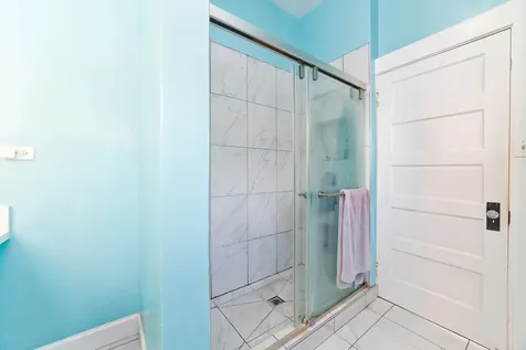 1706 Waianuenue Avenue Hilo HI 96720