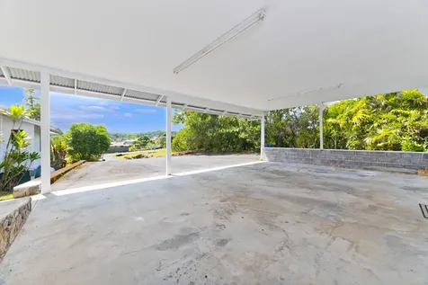 1706 Waianuenue Avenue Hilo HI 96720