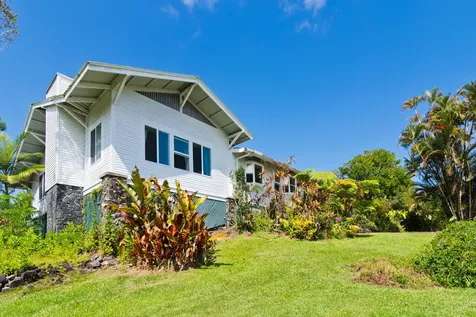 1706 Waianuenue Avenue Hilo HI 96720