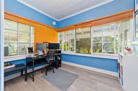 1706 Waianuenue Avenue Hilo HI 96720