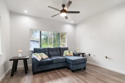 18-4134 Holana Street Volcano HI 96785