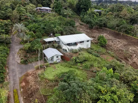 75-5256-A Mamalahoa Highway Holualoa HI 96740