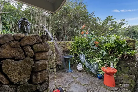 75-5256-A Mamalahoa Highway Holualoa HI 96740