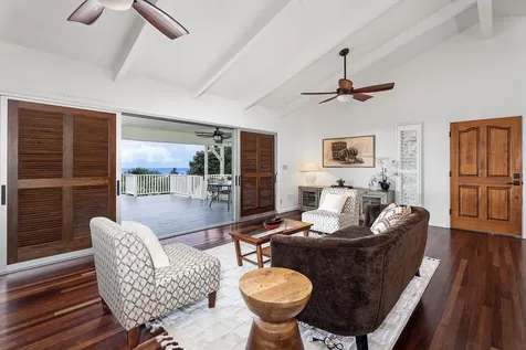 75-5256-A Mamalahoa Highway Holualoa HI 96740