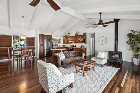 75-5256-A Mamalahoa Highway Holualoa HI 96740