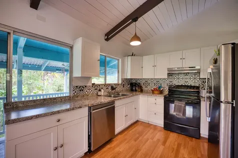 15-1768 26th Avenue Keaau HI 96749