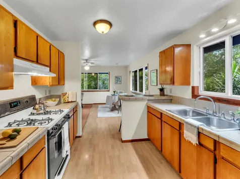 15-1746 11th Avenue Keaau HI 96749