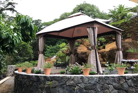 289 Wainaku Street Hilo HI 96720