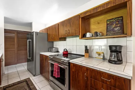 78-261 Manukai Street Kailua-kona HI 96740