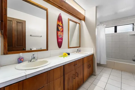78-261 Manukai Street Kailua-kona HI 96740
