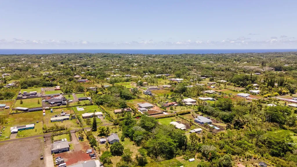 15-1472 14th Avenue Keaau HI 96749