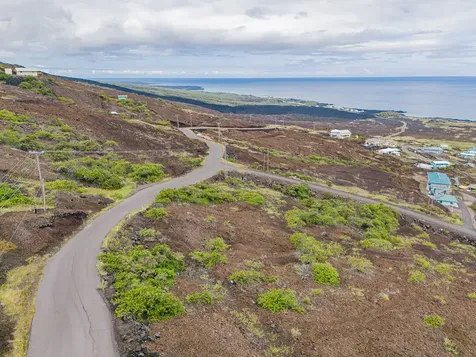 88-1516 Pikake Avenue Captain Cook HI 96704