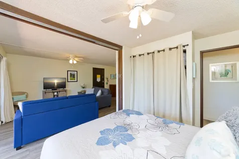 78-7030 Alii Drive Kailua-kona HI 96740