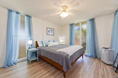78-7030 Alii Drive Kailua-kona HI 96740