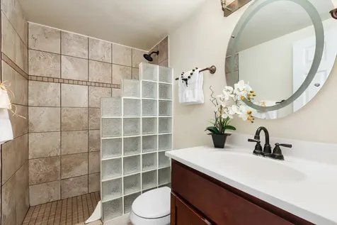 75-5719 Alii Drive Kailua-kona HI 96740