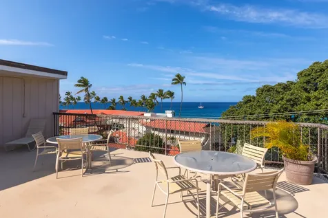 75-5719 Alii Drive Kailua-kona HI 96740