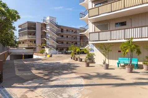 75-5719 Alii Drive Kailua-kona HI 96740