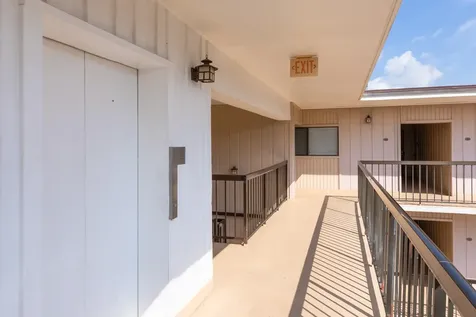 75-5719 Alii Drive Kailua-kona HI 96740