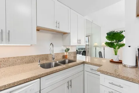 75-5719 Alii Drive Kailua-kona HI 96740