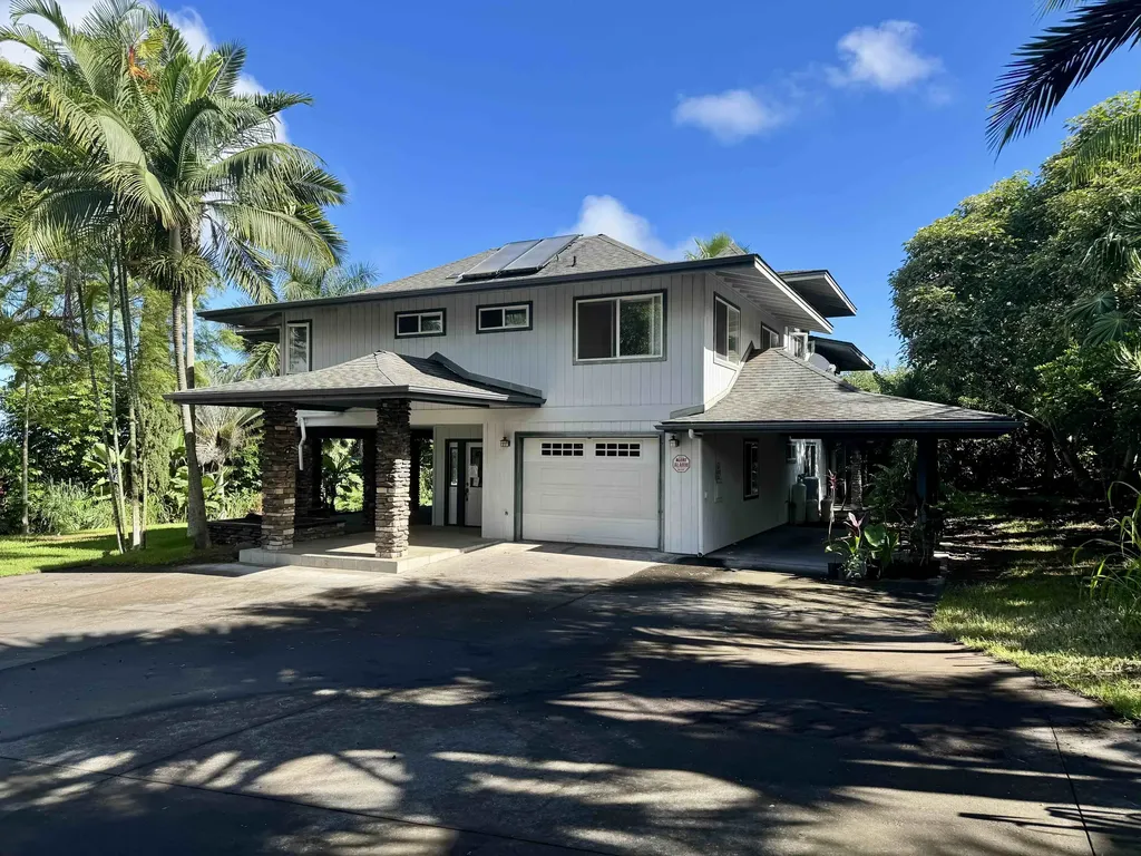 78-6694 Mamalahoa Highway Holualoa HI 96740