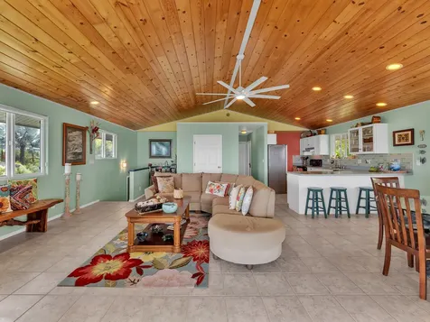 15-947 Paradise Ala Kai Drive Keaau HI 96749