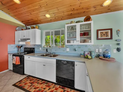 15-947 Paradise Ala Kai Drive Keaau HI 96749