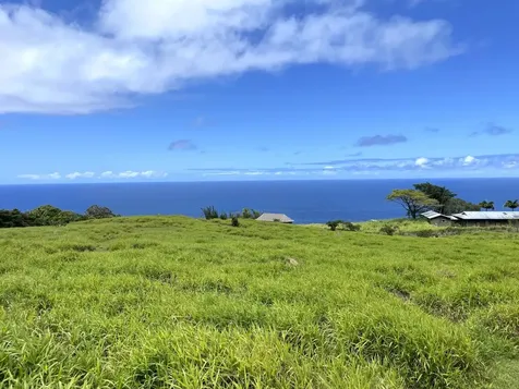 Spencer Road Laupahoehoe HI 96764
