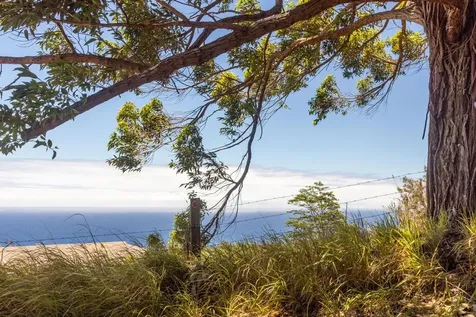 Spencer Road Laupahoehoe HI 96764