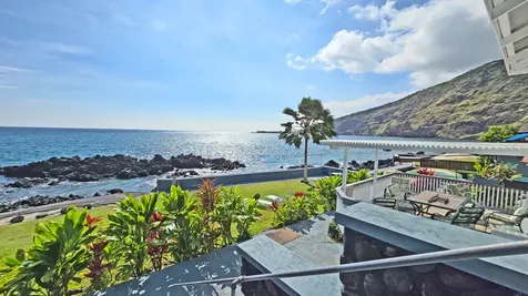 82-6047 Puuhonua Road Captain Cook HI 96704