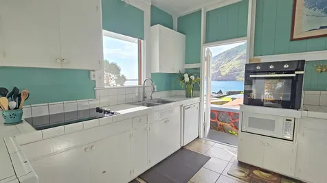 82-6047 Puuhonua Road Captain Cook HI 96704