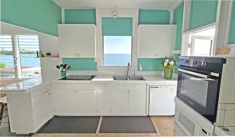 82-6047 Puuhonua Road Captain Cook HI 96704