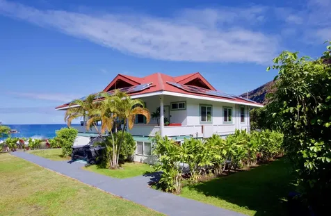 82-6047 Puuhonua Road Captain Cook HI 96704
