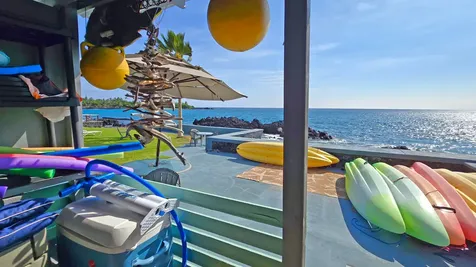 82-6047 Puuhonua Road Captain Cook HI 96704